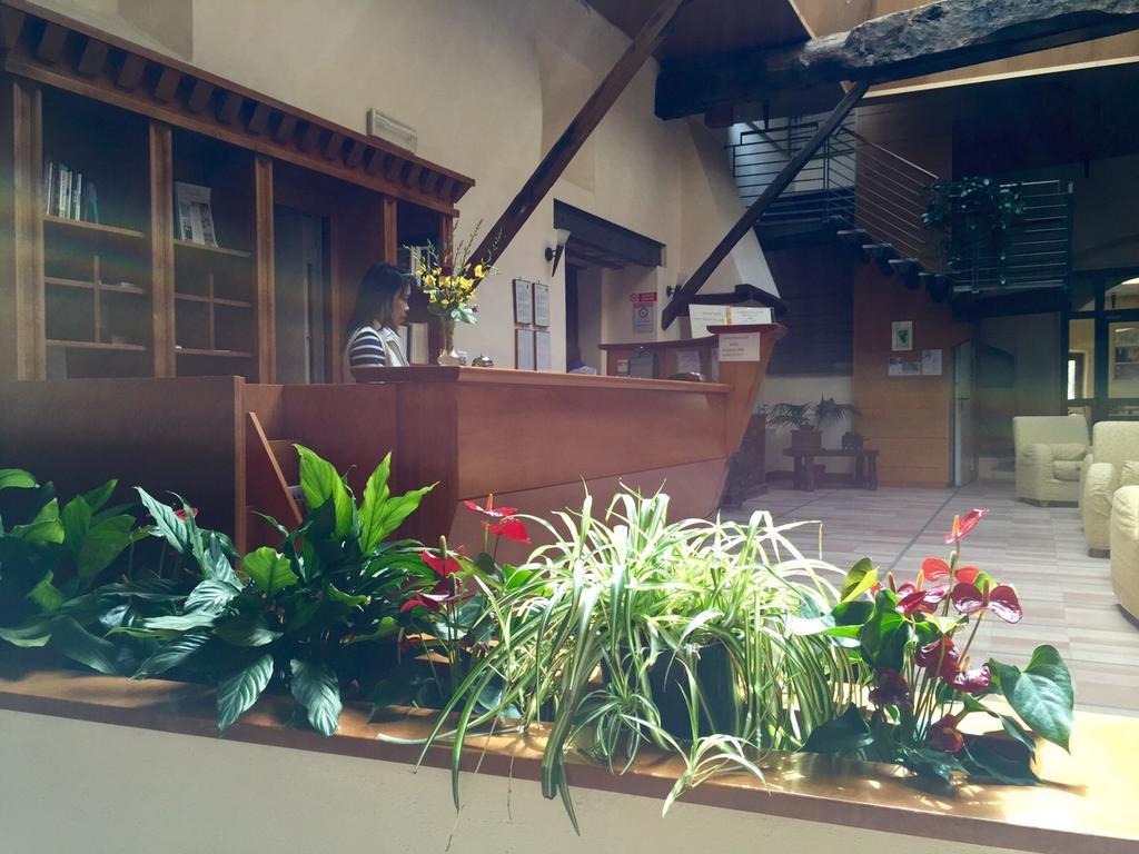 Casa Religiosa Di Ospitalita San Ponziano Bed and Breakfast Σπολέτο Εξωτερικό φωτογραφία