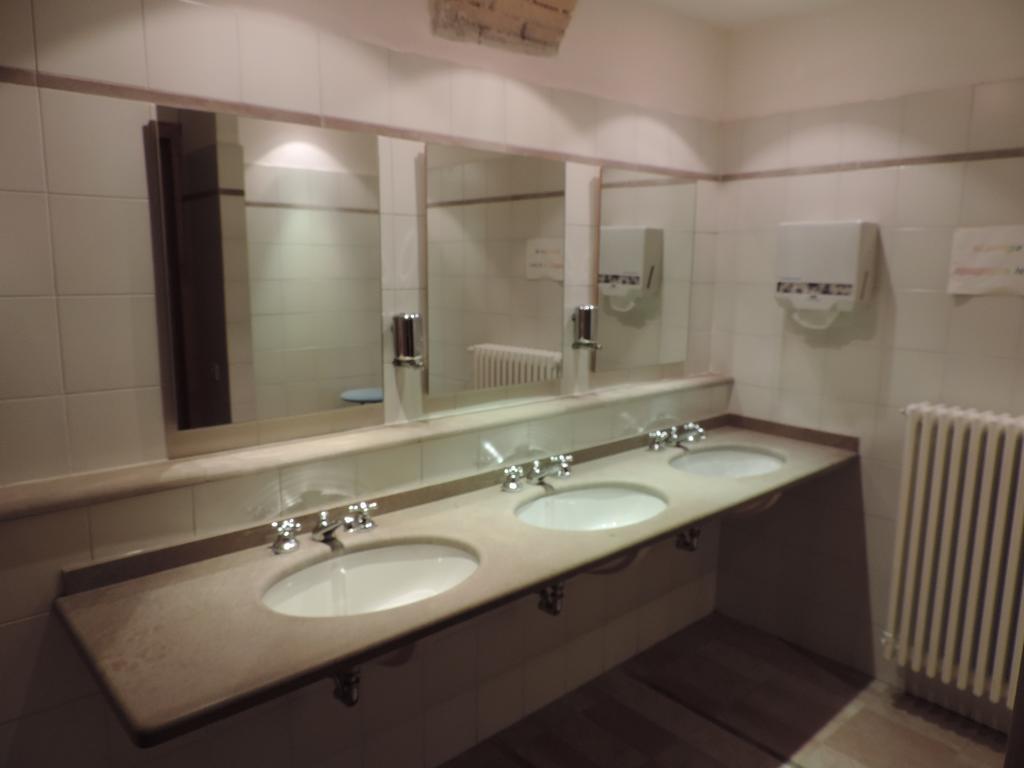 Casa Religiosa Di Ospitalita San Ponziano Bed and Breakfast Σπολέτο Εξωτερικό φωτογραφία